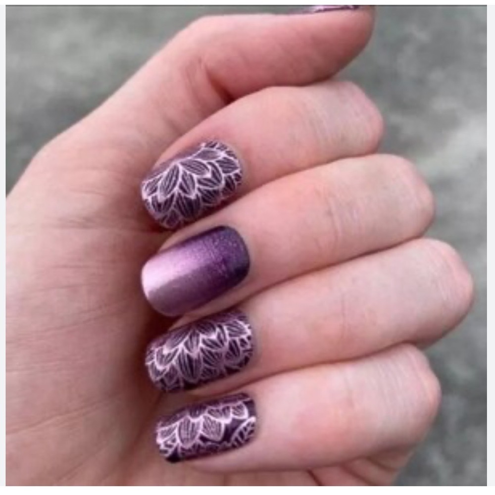 Color Street Rule of Plum Nail Polish Strips FDS532 Purple Floral Ombre Mandala‎